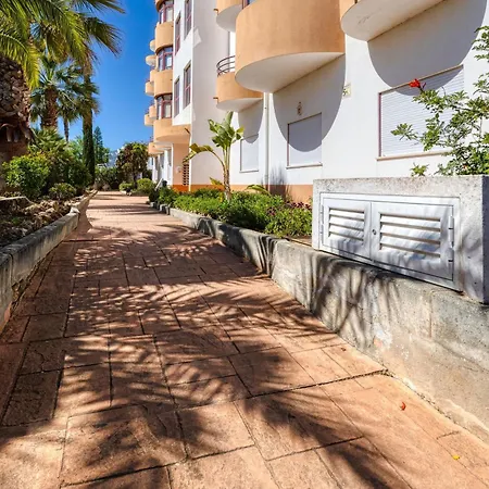 2 Bedroom With Pool View - Dourada *