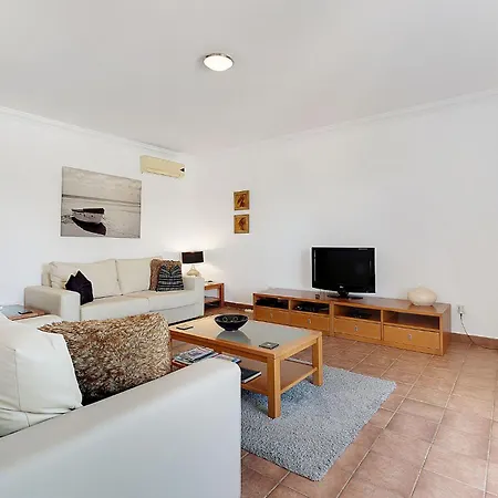 Apartment 2 Bedroom With Pool View - Dourada